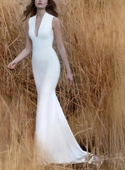 Dressystars Trumpet Mermaid Plunge Neck Detachable Sleeves Sweep Train Satin Wedding Dress