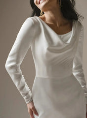 Dressystars Trumpet Mermaid Scoop Neck Long Sleeves Court Train Crepe Satin Wedding Dress with Beading