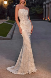 Dressystars Trumpet Mermaid Strapless Sleeveless Court Train Lace Tulle Wedding Dress with Appliques