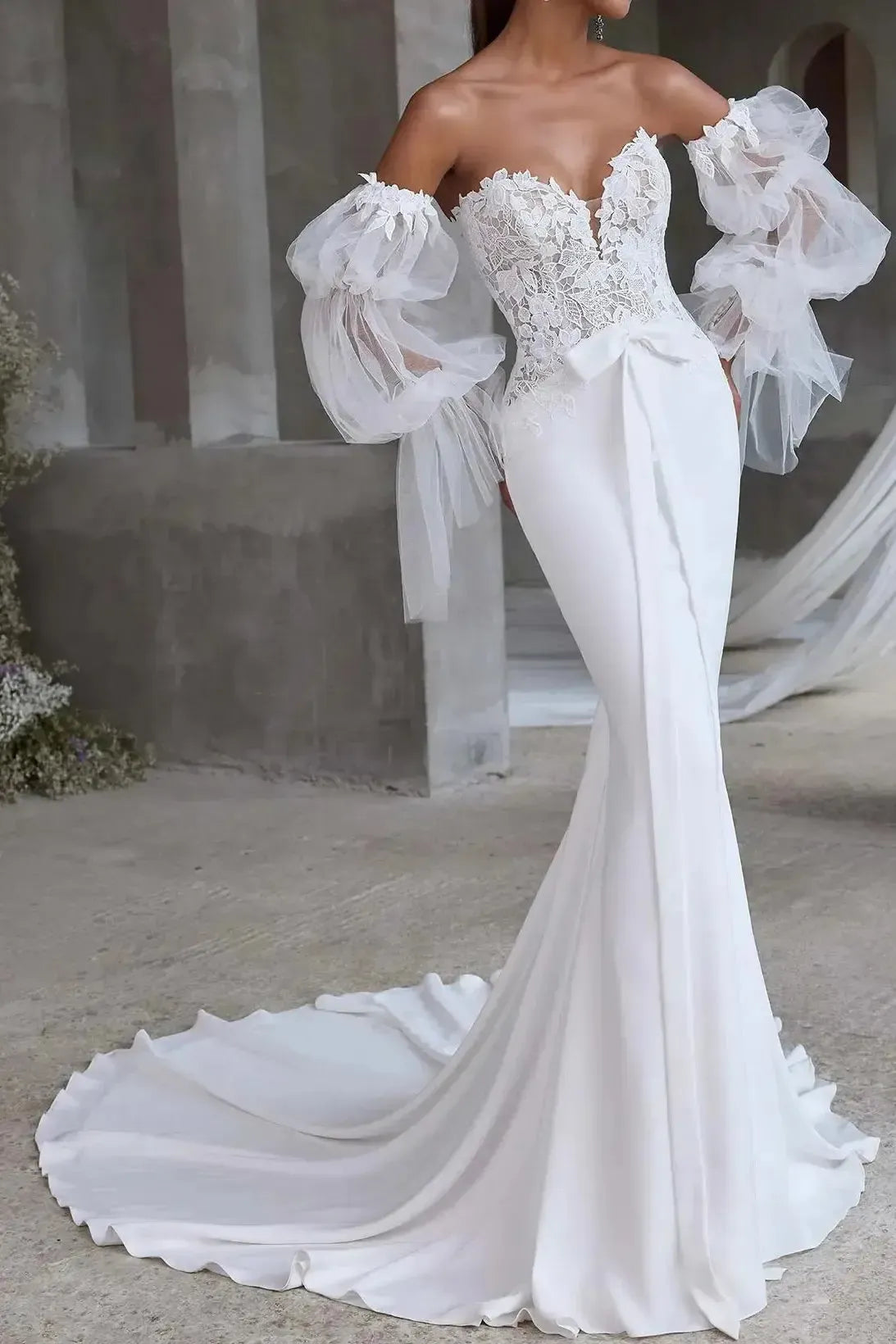 Dressystars Trumpet Mermaid Sweetheart Detachable Sleeves Court Train Lace Satin Wedding Dress with Bow