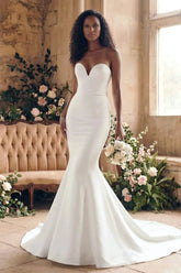Dressystars Trumpet Mermaid Sweetheart Sleeveless Court Train Matte Satin Wedding Dress