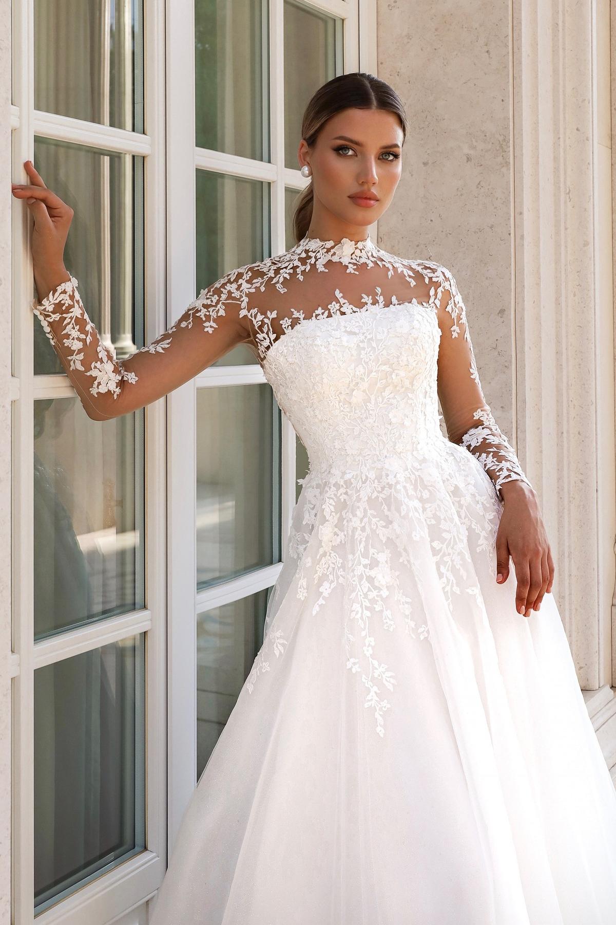 Dressystars White Wedding Dress A Line Lace High Neck Illusion Sleeves Sweep Train Tulle Bridal Gown With Appliques
