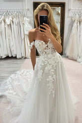 Dressystars White Wedding Dress A Line Lace Off The Shoulder Sleeveless Cathedral Train Tulle Bridal Gown With Appliques