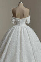 Dressystars White Wedding Dress A Line Off The Shoulder Lace Bridal Gown With Pearls