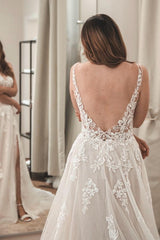 Dressystars White Wedding Dress A Line Spaghetti Strap V Neck Sleeveless Tulle Split Front Bridal Gown With Appliques