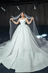 Dressystars White Wedding Dress A Line Square Spaghetti Strap Sequined Ball Gown Satin Bridal Gown With Ruffles