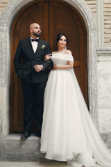 Dressystars White Wedding Dress A Line Strapless Off The Shoulder Sleeveless Chiffon Bridal Gown With Ruffles
