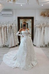 Dressystars White Wedding Dress A Line Strapless Sleeveless Cathedral Train Lace Bridal Gown With Appliques