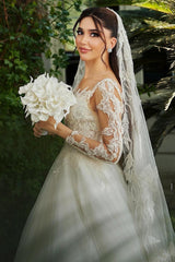 Dressystars White Wedding Dress A Line Sweetheart Sleeves Tulle Bridal Gown With Appliques