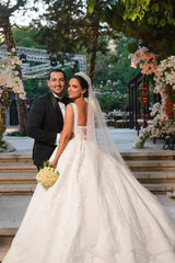 Dressystars White Wedding Dress Ball Gown Spaghetti Straps Sleeveless Beaded Lace Sweep Train Satin Bridal Gown