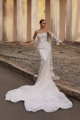 Dressystars White Wedding Dress Lace Mermaid Strapless Sequined Sleeveless Panel Train Bridal Gown With Appliques