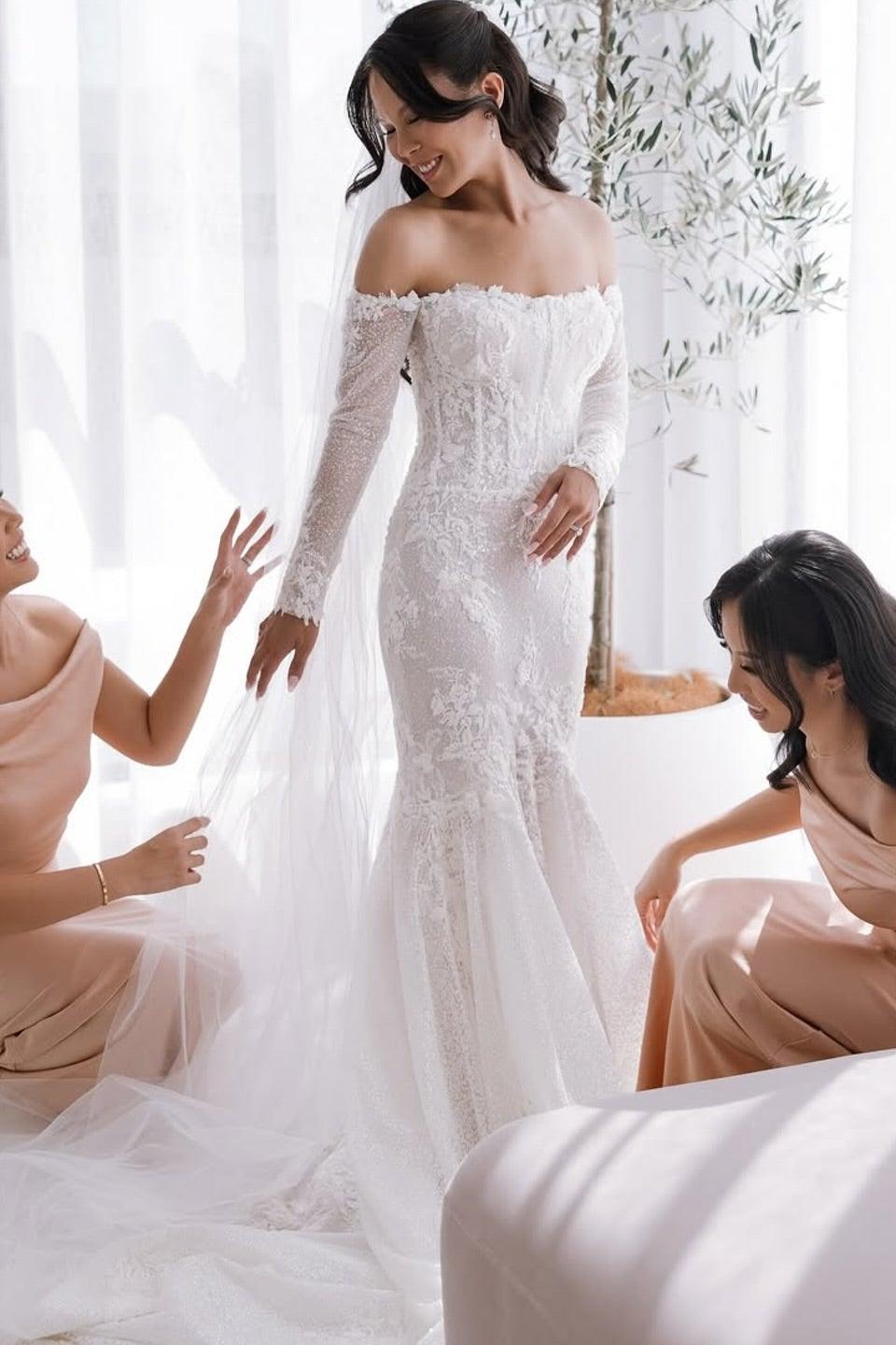 Dressystars White Wedding Dress Mermaid Strapless Off The Shoulder Beaded Lace Sleeves Cathedral Train Tulle Bridal Gown