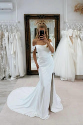 Dressystars White Wedding Dress Mermaid Strapless Off The Shoulder Sleeveless Chapel Train Satin Bridal Gown With Slit