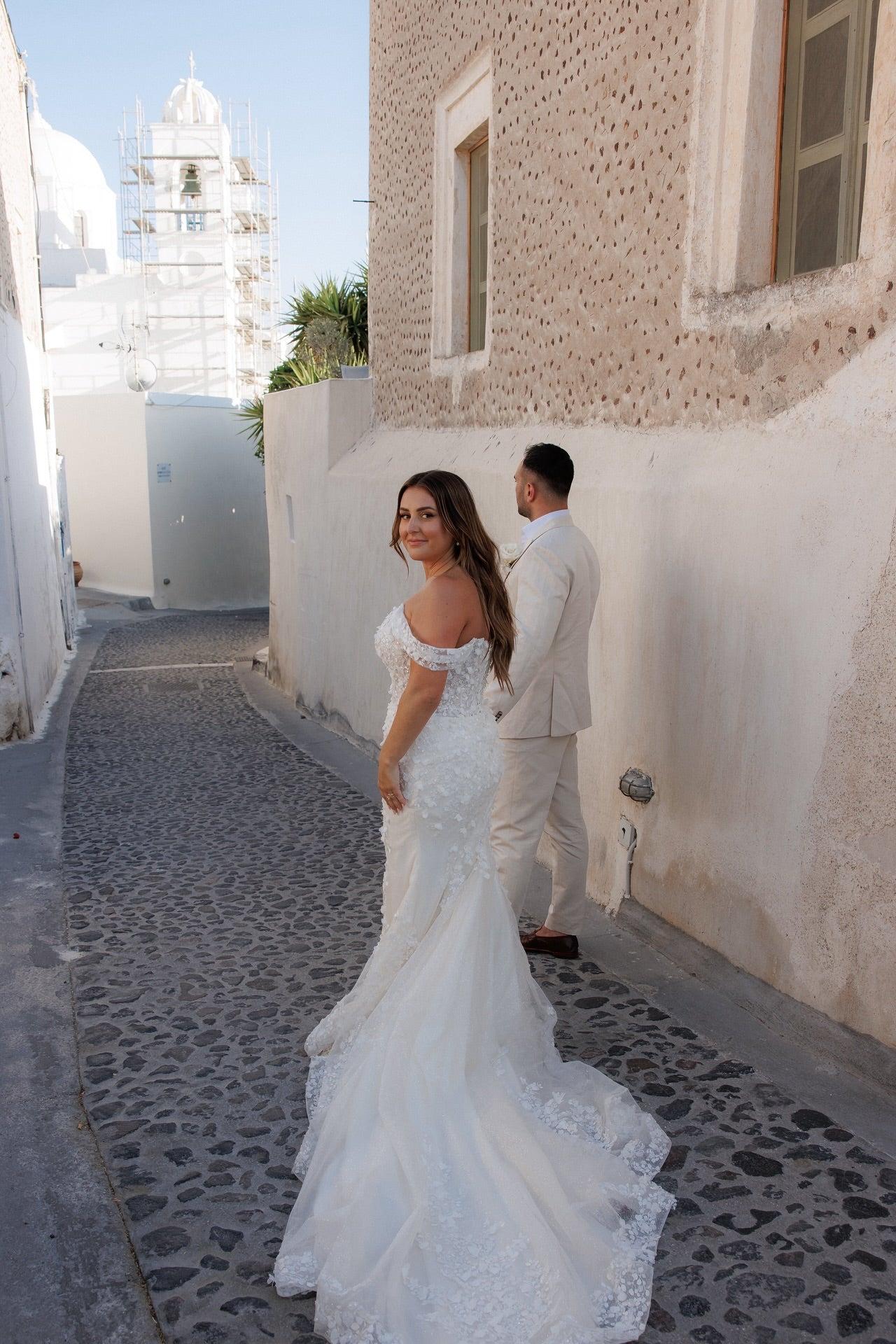 Dressystars White Wedding Dress Mermaid Sweetheart Off The Shoulder Sleeveless Sweep Train Tulle Bridal Gown With Appliques
