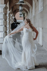 Dressystars White Wedding Dress Mermaid Sweetheart Spaghetti Straps Sleeveless Beaded Sequined Bridal Gown