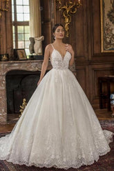 Dressystars White Wedding Dress Spaghetti Strap V Neck Sleeveless Backless Lace Ball Gown Lace Bridal Gown