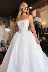Dressystars White Wedding Dress Strapless A Line Sleeveless Floor Length Ball Gown Bridal Gown With Lace Bowknot