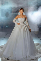 Dressystars White Wedding Dress Strapless Lace Sleeveless Sequined Ball Gown Sweep Train Satin Bridal Gown