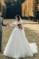Dressystars White Wedding Dress Sweetheart Off The Shoulder Sleeveless Lace Ball Gown Tulle Bridal Gown With Appliques