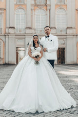 Dressystars White Wedding Dress Sweetheart Spaghetti Strap Sequined Ball Gown Tulle Bridal Gown With Appliques