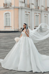 Dressystars White Wedding Dress Sweetheart Spaghetti Strap Sequined Ball Gown Tulle Bridal Gown With Appliques