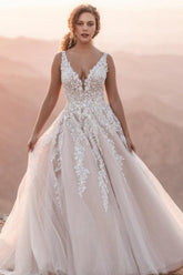 Dressystars White Wedding Dress V Neck Spaghetti Strap A Line Backless Tulle Lace Bridal Gown With Appliques