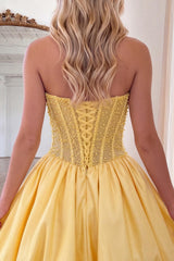 Dressystars Yellow Strapless A-Line Beaded Short Corset Homecoming Dress