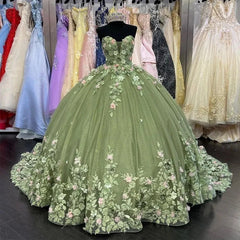 Elegant Ball Gown Strapless Lace Appliques Sweep Train Tulle Quinceanera Dresses For Sweet 16 Prom Gown