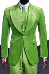 Fashion Green Peaked Lapel 3 Piece Velvet Prom Suit