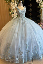 Glamorous Ball Gown Sweetheart Neck Straps Sleeveless Floral Lace Applique Light Blue Tulle Princess Gown Quinceanera Dress For Sweet 16