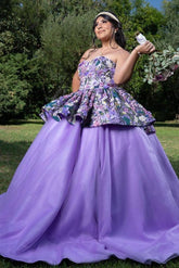 Gorgeous Ball Gown Strapless Sleeveess Flower Appliques Lavender Tulle Quinceanera Dress For Sweet 16 Evening Gown