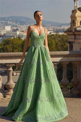 Green A Line Prom Dress Sleeveless Spaghetti Straps Formal Dress With Beadings and Rhinestones