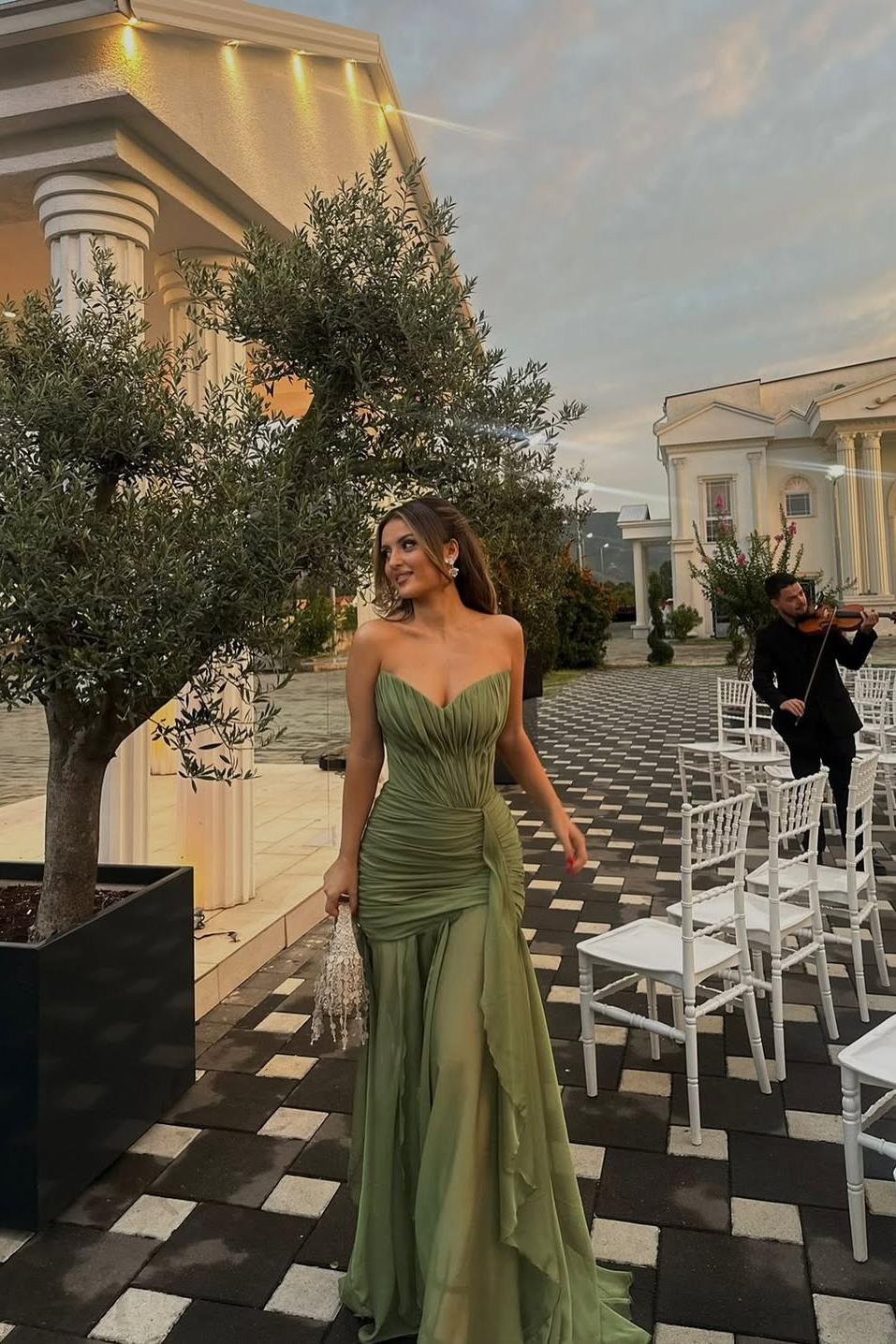 Green Mermaid Prom Dress Sleeveless Sweetheart Ruffled Formal Dress