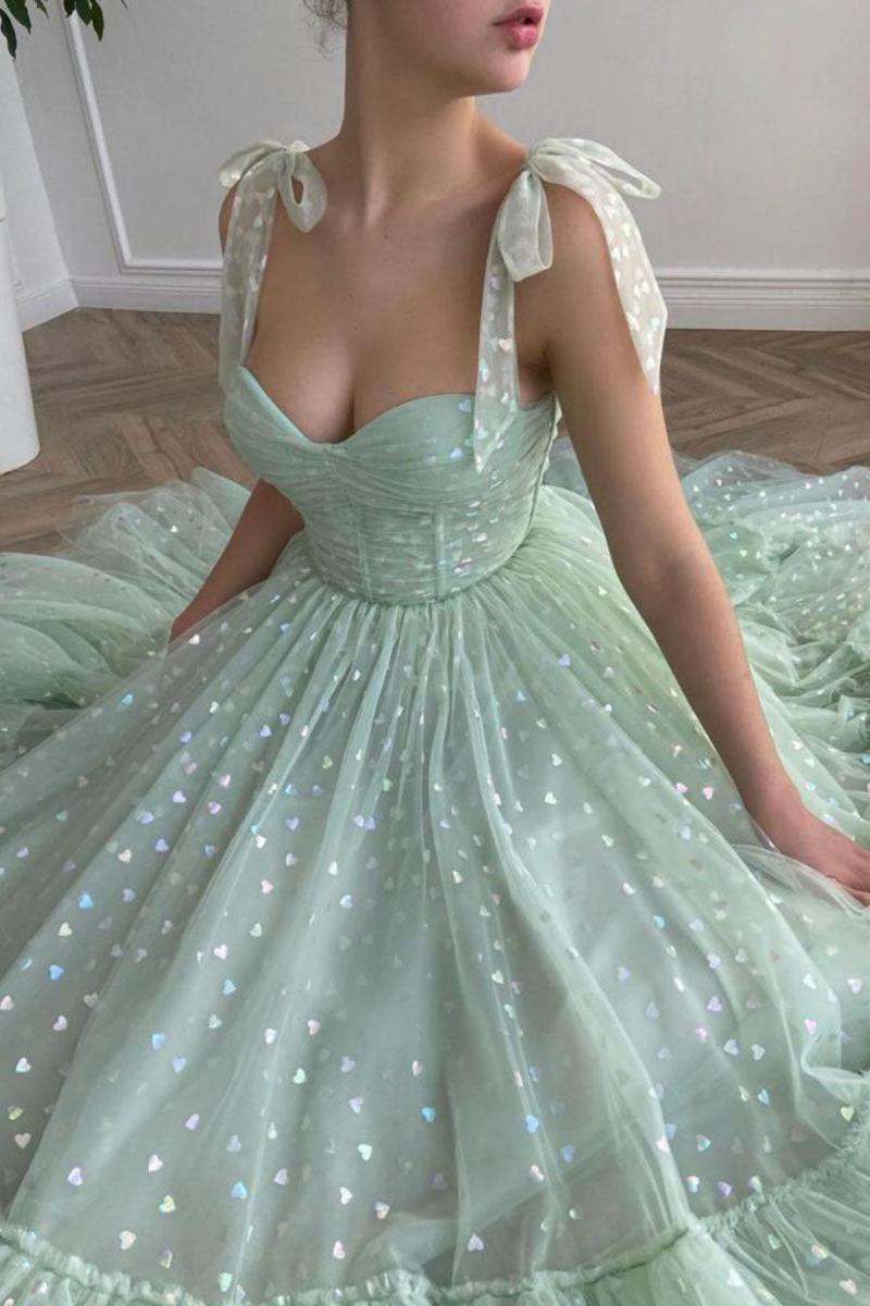 Handmade Bridesmaid DressGreen Sweetheart Neck Tulle Tea Length Wedding Guest Dress