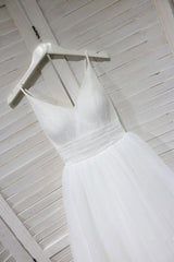 Handmade Bridesmaid DressWhite V Neck Tulle Lace Tea Length Wedding Guest Dress