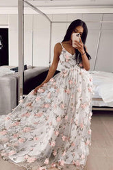 Handmade Wedding Dress Ivory V Neck 3D Appliques Long Bridal Gown