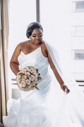 Ivory Ruffled Plus Size Wedding Dress Strapless Mermaid Bridal Gown