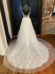 Ivory V Neck Tulle A Line Lace Appliques Bridal Dress