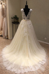 Ivory V Neck Tulle Lace Bridal Gown