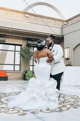 Ivory Ruffled Plus Size Wedding Dress Strapless Mermaid Bridal Gown