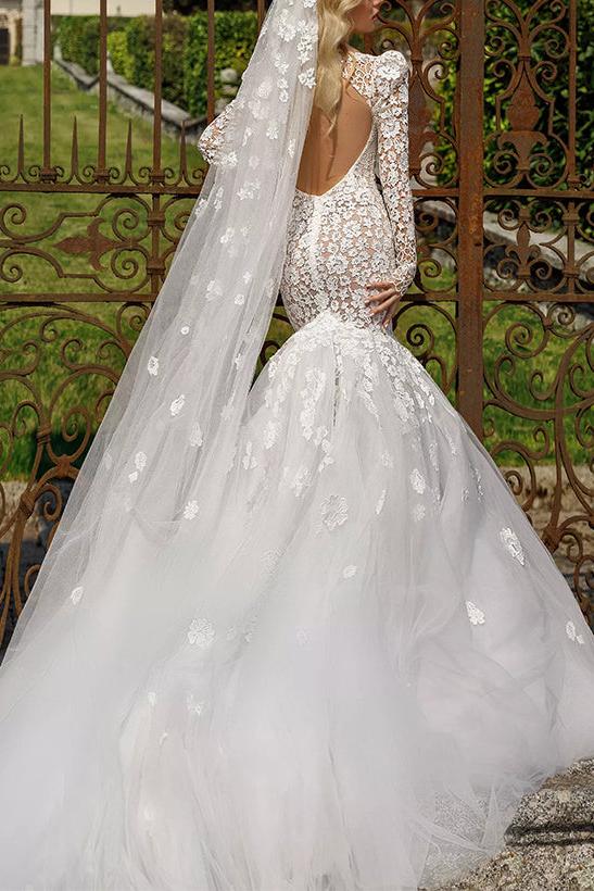 Long Sleeves Lace Wedding Dress with Back Hole