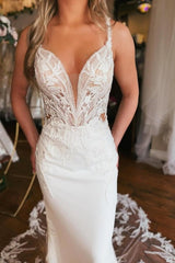 Long V Neck Wedding Dress Mermaid Sleeveless Bridal Gown With Lace