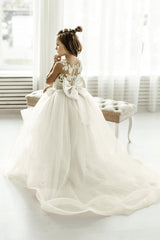 V Neck Tulle Flower Girl Dress with Lace Appliques