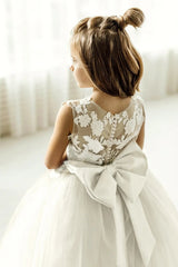 V Neck Tulle Flower Girl Dress with Lace Appliques