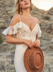 Off Shoulder Lace Trumpet/Mermaid Wedding Dress Open Back Sweep Train