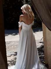 Off The Shoulder Sleeveless Chiffon Wedding Dress
