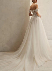 Off The Shoulder Sleeveless Court Train Lace/Tulle Wedding Dress