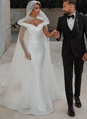 Off The Shoulder Sleeveless Sequined Trumpet/Mermaid Wedding Dress