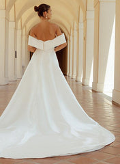 Off The Shoulder Sleeveless Wedding Dress With Split Front/Bow(s)