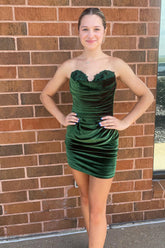 Olive Strapless Velvet Party Dresses Tight Ruched Short Cocktail Dresses